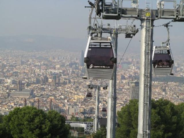 Sleep Green Cable Car – 1